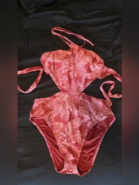 Shade & Shore Cut-Out Halter One-Piece Swimsuit Sz XL
